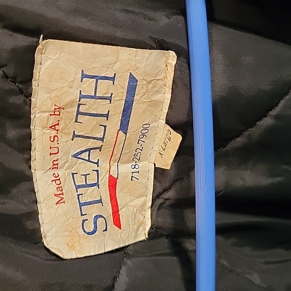 Men's officers coat. Zip front and zip hood. X large - Picture 2 of 4